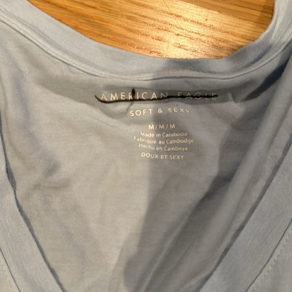Soft and Sexy American Eagle Tee - Picture 2 of 4